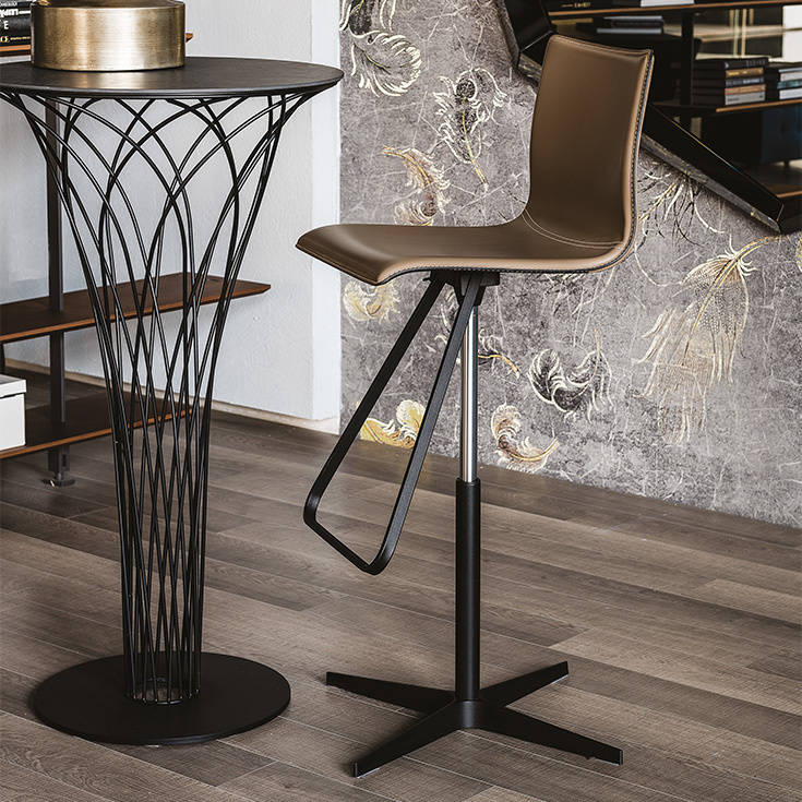 カッテラン • イタリア TOTO sgabello カウンターチェア/スツール TOTO-X Bar Stool | INspiration Furniture - Vancouver BC